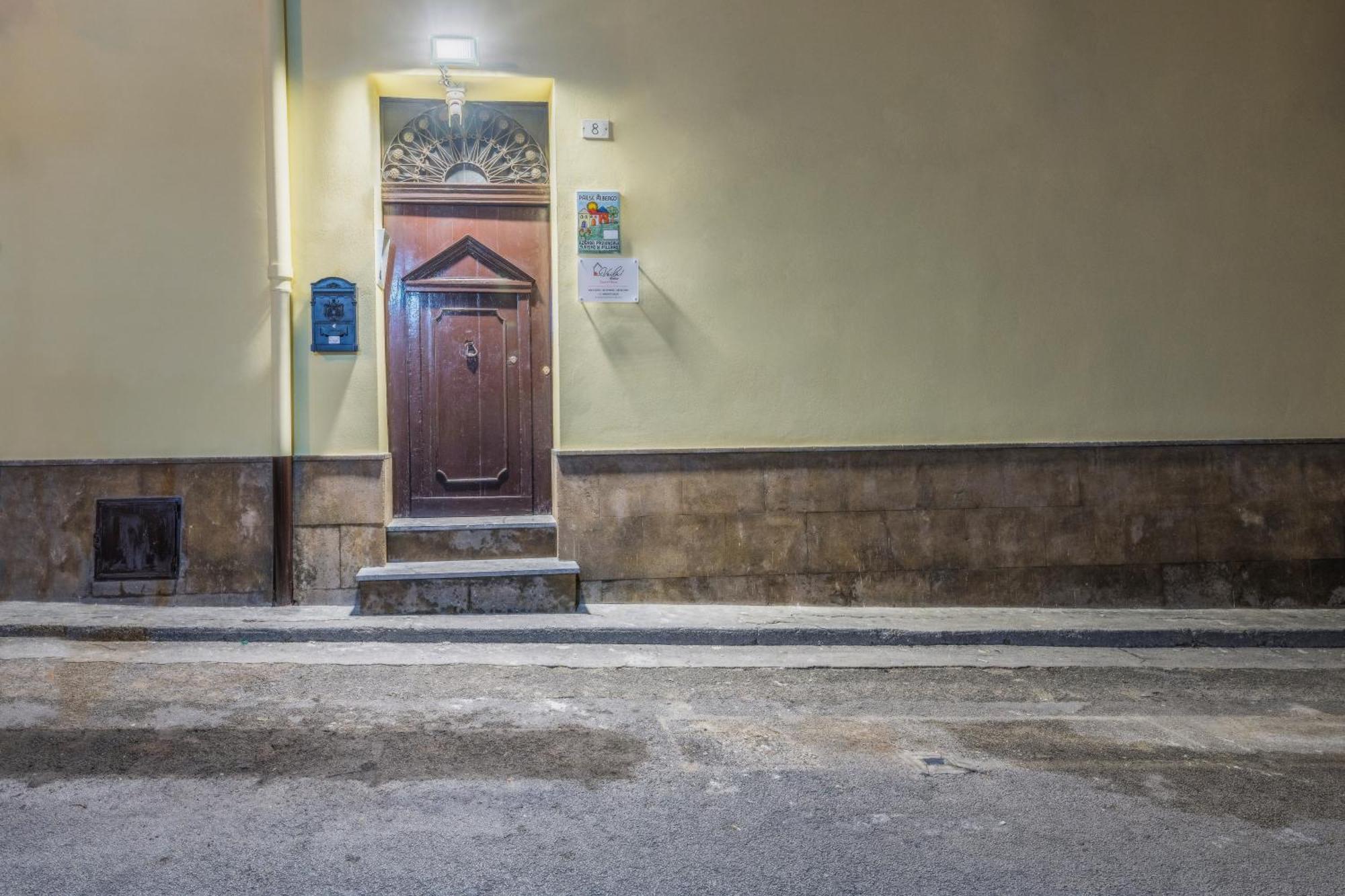 Voila Rooms Guest House Terrasini Exterior foto