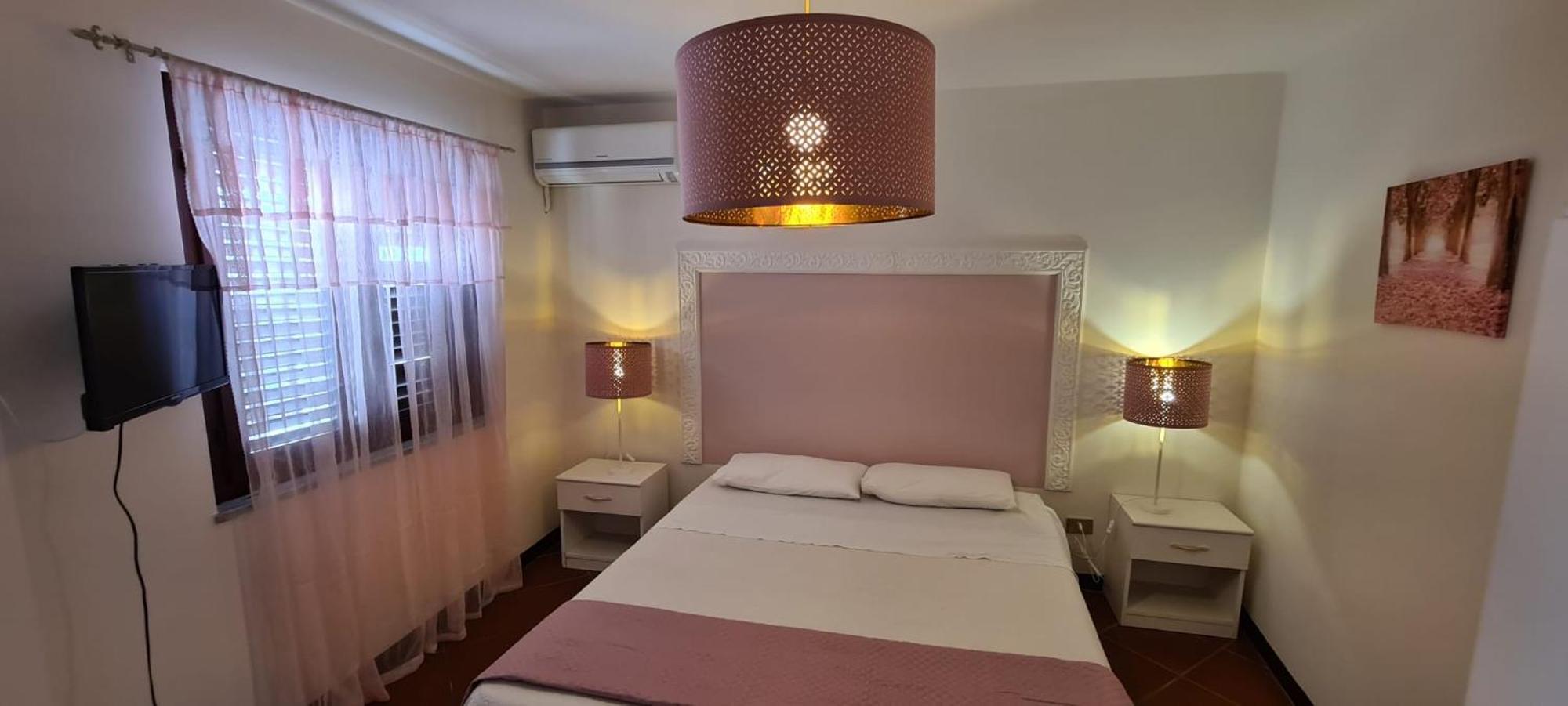 Voila Rooms Guest House Terrasini Exterior foto